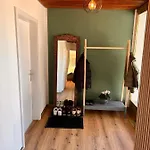 アパート Imzaro: Erdgeschoss, 2 Schlafzimmer Schlafsofa, Eigener Eingang, Grosse Terrasse Mit Garten! シュピッタール・アン・デア・ドラウ