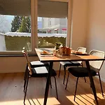 アパート Imzaro: Erdgeschoss, 2 Schlafzimmer Schlafsofa, Eigener Eingang, Grosse Terrasse Mit Garten!