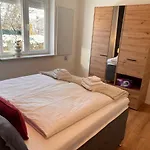Imzaro: Erdgeschoss, 2 Schlafzimmer Schlafsofa, Eigener Eingang, Grosse Terrasse Mit Garten! シュピッタール・アン・デア・ドラウ