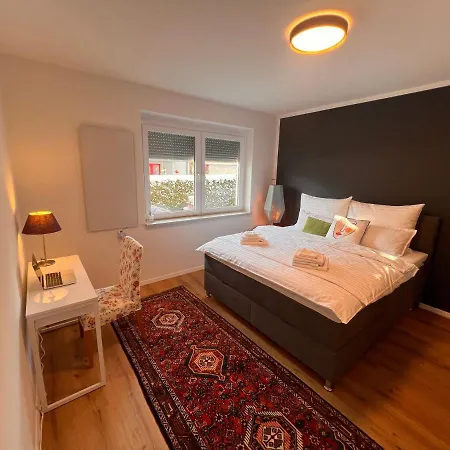 Imzaro: Erdgeschoss, 2 Schlafzimmer Schlafsofa, Eigener Eingang, Grosse Terrasse Mit Garten! *