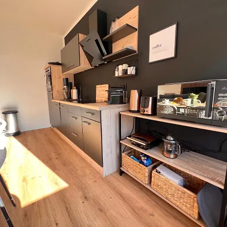 Imzaro: Erdgeschoss, 2 Schlafzimmer Schlafsofa, Eigener Eingang, Grosse Terrasse Mit Garten! Spittal an der Drau