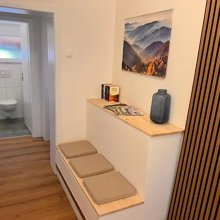 Imzaro: Erdgeschoss, 2 Schlafzimmer Schlafsofa, Eigener Eingang, Grosse Terrasse Mit Garten! Apartmán *