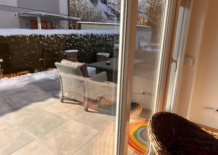 Imzaro: Erdgeschoss, 2 Schlafzimmer Schlafsofa, Eigener Eingang, Grosse Terrasse Mit Garten! Apartament Spittal an der Drau