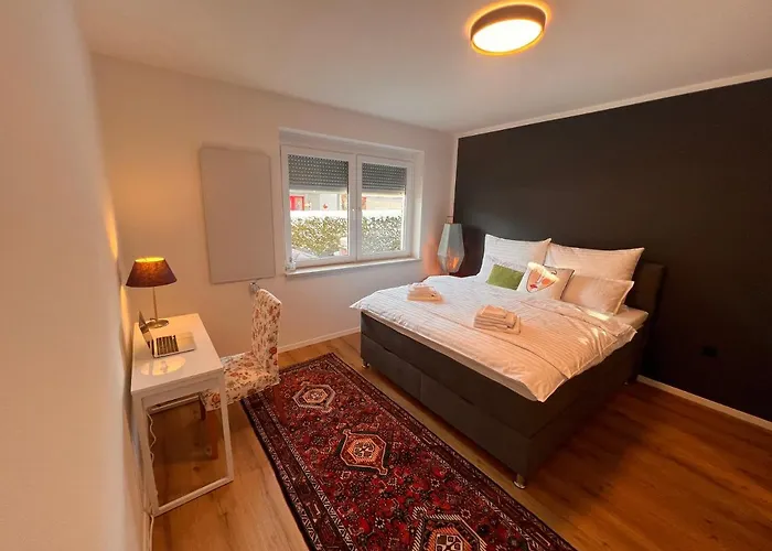 Imzaro: Erdgeschoss, 2 Schlafzimmer Schlafsofa, Eigener Eingang, Grosse Terrasse Mit Garten! *