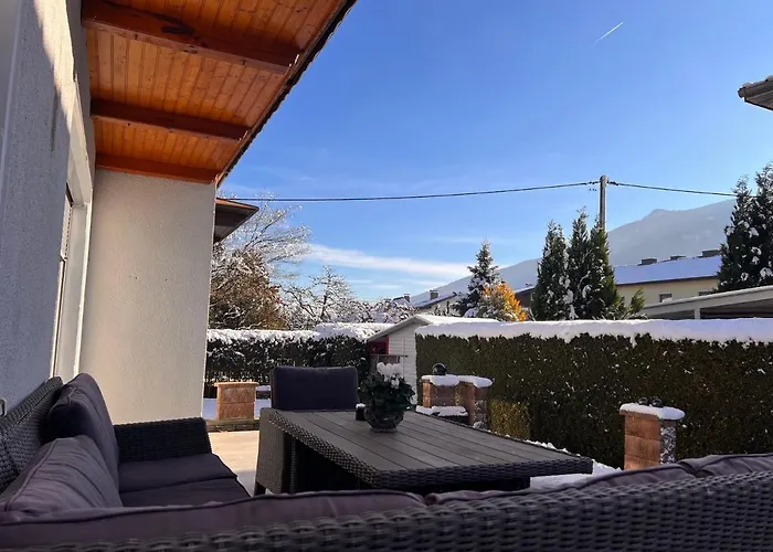 Imzaro: Erdgeschoss, 2 Schlafzimmer Schlafsofa, Eigener Eingang, Grosse Terrasse Mit Garten! *