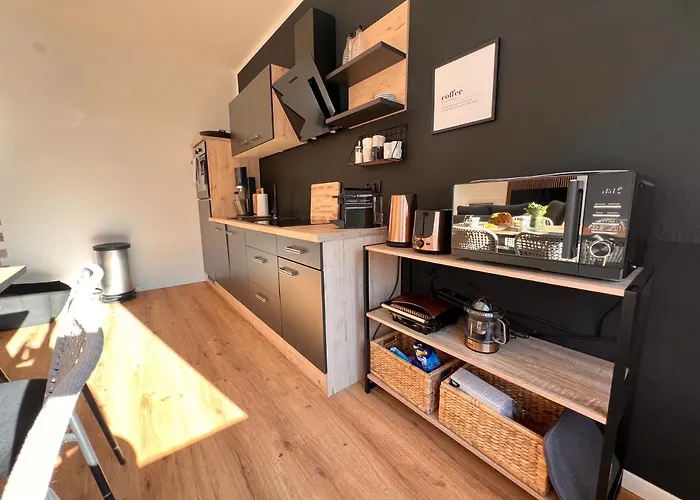 Imzaro: Erdgeschoss, 2 Schlafzimmer Schlafsofa, Eigener Eingang, Grosse Terrasse Mit Garten! Spittal an der Drau