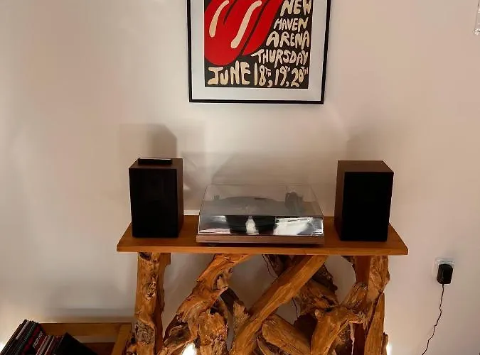 Imzaro: Erdgeschoss, 2 Schlafzimmer Schlafsofa, Eigener Eingang, Grosse Terrasse Mit Garten! Apartament Spittal an der Drau