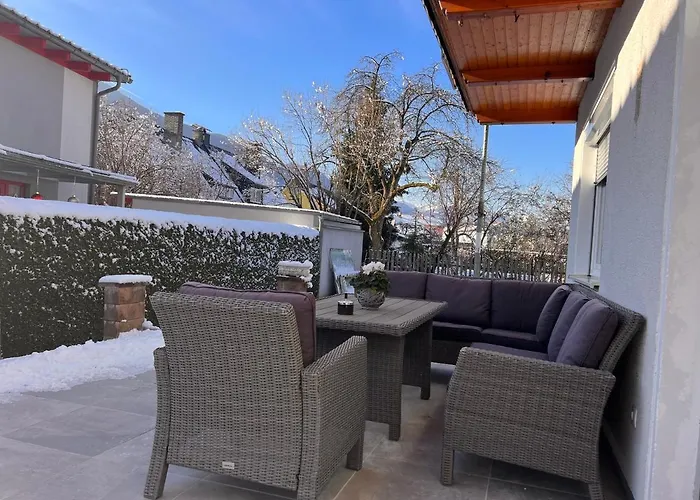 Apartament Imzaro: Erdgeschoss, 2 Schlafzimmer Schlafsofa, Eigener Eingang, Grosse Terrasse Mit Garten! Spittal an der Drau