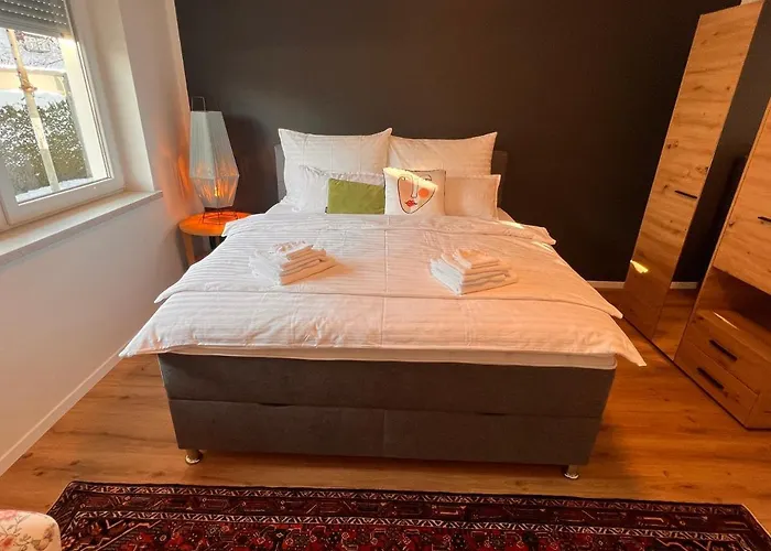 Imzaro: Erdgeschoss, 2 Schlafzimmer Schlafsofa, Eigener Eingang, Grosse Terrasse Mit Garten! Apartament Spittal an der Drau